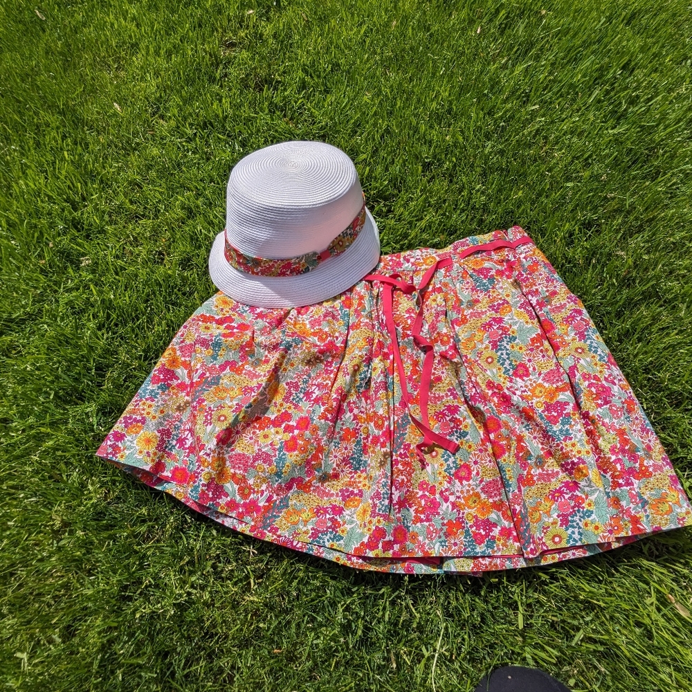 Jacadi Mademoiselle Paris Girls Skirt  & Hat Size M
